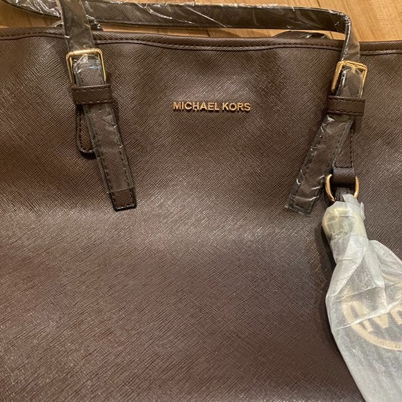 2 Michael Kors bags (black and brown) - Picture 4 of 5